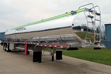 MAC Liquid Tank Trailer